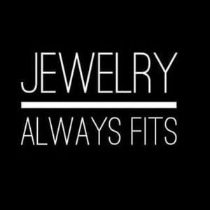Jewelry, purses, shoes, accessories 👠🧣👑👡🎒👛🧢